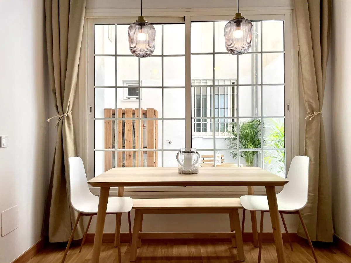 Appartamento Encantador Apartamento Con Patio Málaga