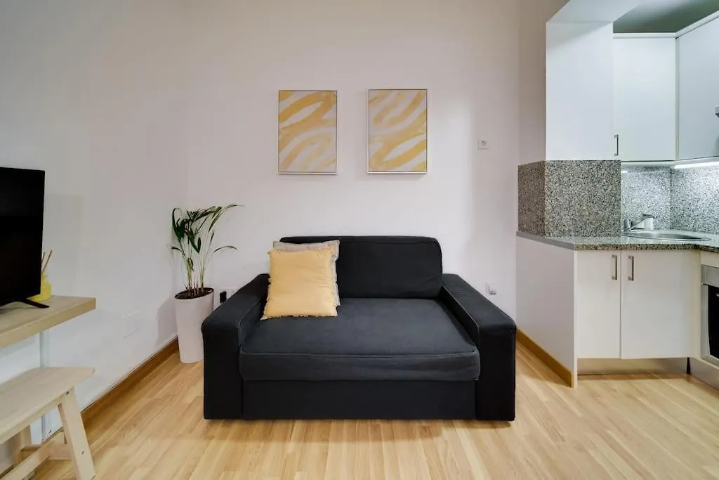 Encantador Apartamento Con Patio Málaga 0*,  Spagna
