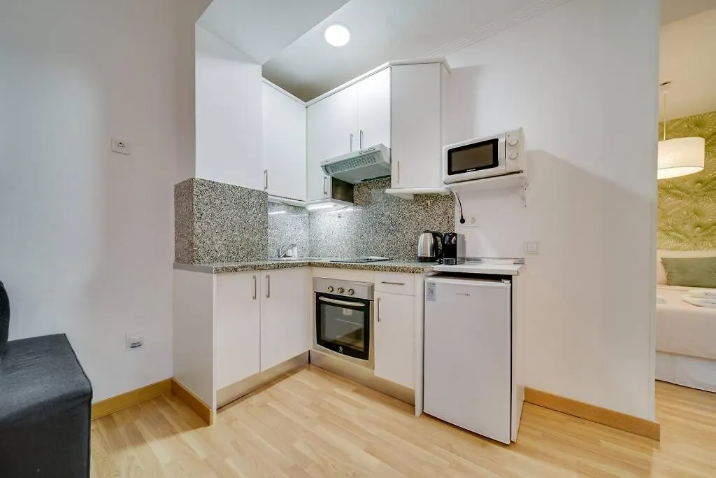Appartamento Encantador Apartamento Con Patio Málaga
