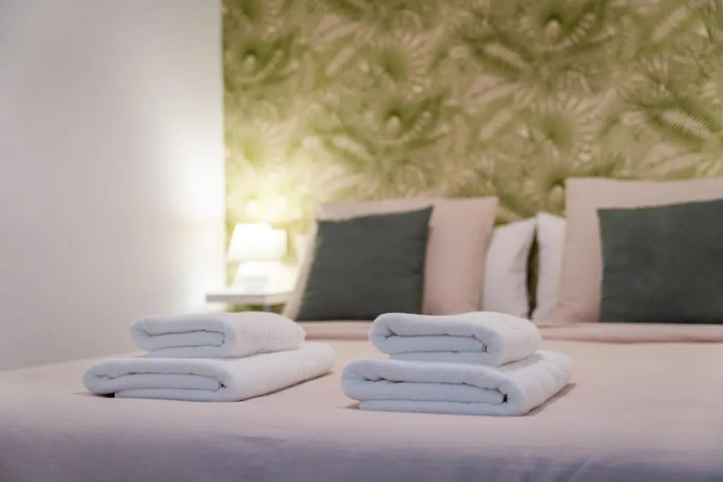 Encantador Apartamento Con Patio Málaga Spagna